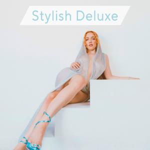 ดาวน์โหลดและฟังเพลง Stylish พร้อมเนื้อเพลงจาก Olivia Kuper Harris