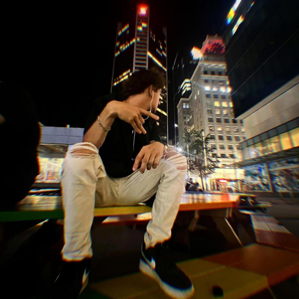 Lavish (feat. $eb!) (Explicit)