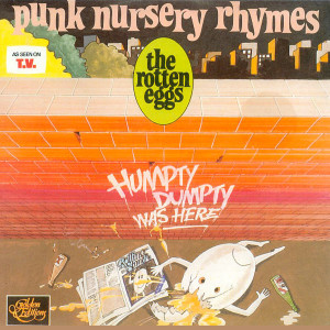 ดาวน์โหลดและฟังเพลง The Grand Old Duke of York พร้อมเนื้อเพลงจาก The Rotten Eggs