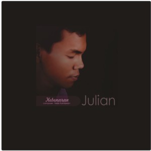 Dengarkan Kebenaran lagu dari Julian dengan lirik