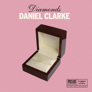 收聽Daniel Clarke的Diamonds歌詞歌曲