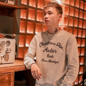 ดาวน์โหลดและฟังเพลง Dạ Vũ พร้อมเนื้อเพลงจาก Viết Long