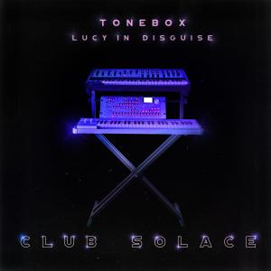 Dengarkan lagu Club Solace nyanyian Tonebox dengan lirik