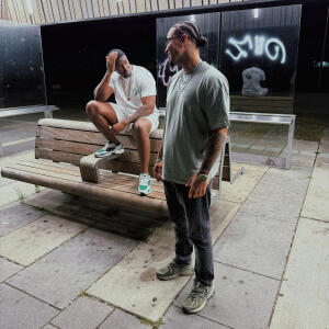 default playlist img