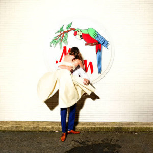 ดาวน์โหลดและฟังเพลง Kick Jump Twist พร้อมเนื้อเพลงจาก Sylvan Esso