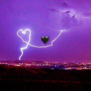 Listen to คิดก่อน song with lyrics from OSERBOY​