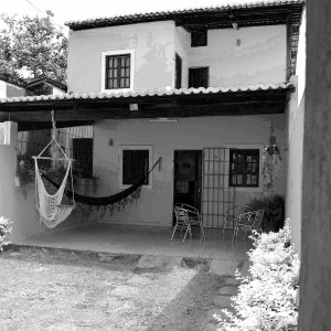 ดาวน์โหลดและฟังเพลง Por Enquanto พร้อมเนื้อเพลงจาก Humberto Luiz