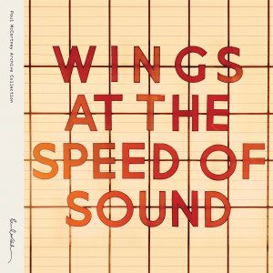 ดาวน์โหลดและฟังเพลง Silly Love Songs (2014 Remaster) พร้อมเนื้อเพลงจาก Paul McCartney & Wings