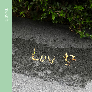 收聽디에이드的Luv U歌詞歌曲
