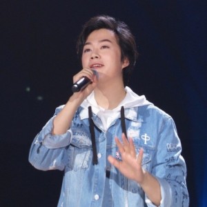 Album 费包包的音乐电台 from 黄枭