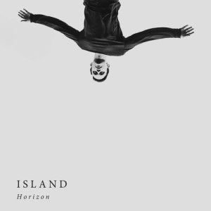 ดาวน์โหลดและฟังเพลง Horizon พร้อมเนื้อเพลงจาก Island