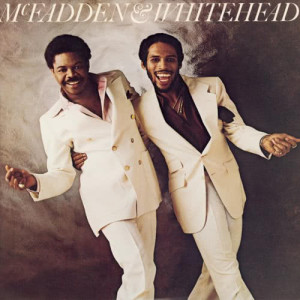 收聽McFadden & Whitehead的Just Wanna Love You Baby歌詞歌曲