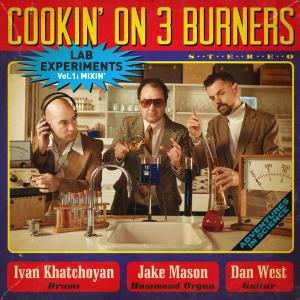 收聽Cookin' On 3 Burners的Heavy Lenny歌詞歌曲