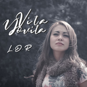 Dengarkan lagu LDR nyanyian Vita Yovita dengan lirik