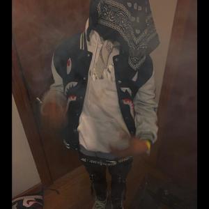 收聽Bsgkayd的whistle while you twerk (Explicit)歌詞歌曲