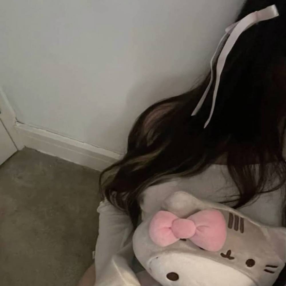 hk girl (Explicit)