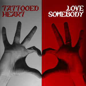 ดาวน์โหลดและฟังเพลง LOVE SOMEBODY พร้อมเนื้อเพลงจาก 3OH!3