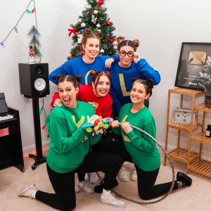 ดาวน์โหลดและฟังเพลง The Chipmunk Song (Christmas Don't Be Late) พร้อมเนื้อเพลงจาก Cimorelli