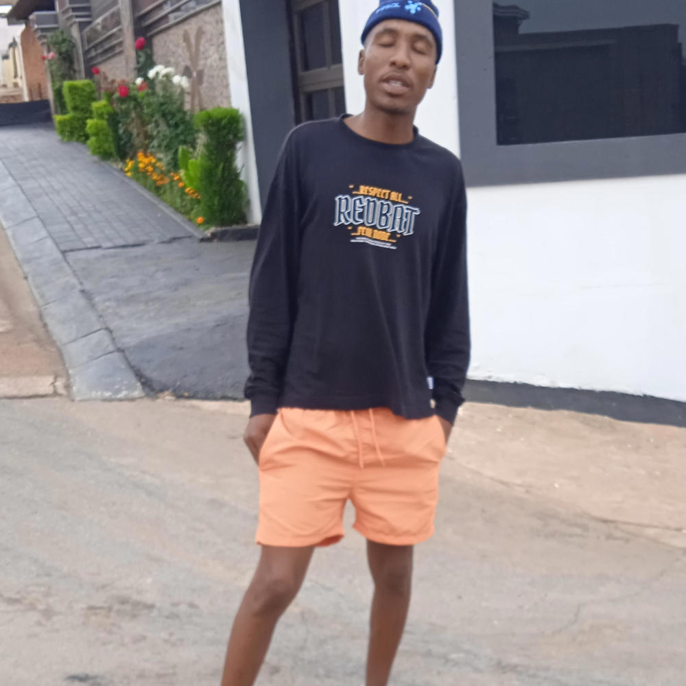 Wave uzzi bag (feat. JayyDee)