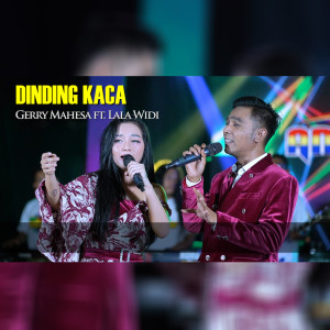 Listen to Dinding Kaca (Live) song with lyrics from Gerry Mahesa