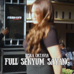 Album Full Senyum Sayang from Riska Oktavia