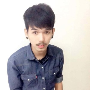 Listen to เพียว เพียว song with lyrics from ตูมตาม ประวิตร