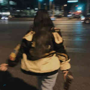收听Achtabahn的Baby aus der Hood歌词歌曲