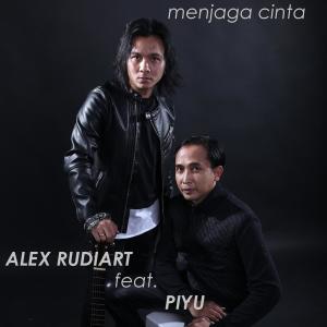 Dengarkan Menjaga Cinta lagu dari Piyu dengan lirik