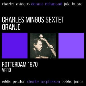 Dengarkan Orange Was the Color of Her Dress, Then Silk Blue (Live) lagu dari Charles Mingus dengan lirik