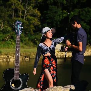 Listen to Wym poi pyrkhat song with lyrics from Dimon