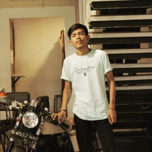 Dengarkan Urang Lain Ka Ganti Cinto lagu dari Pinki Prananda dengan lirik