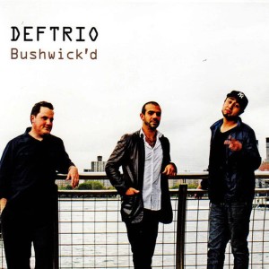 ดาวน์โหลดและฟังเพลง Valence พร้อมเนื้อเพลงจาก Deftrio