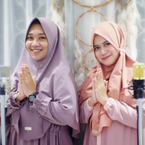 Listen to Aisyah Istri Rasulullah song with lyrics from Dyah Ayuk