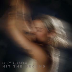 Lilly Ahlberg的專輯Hit The Ground