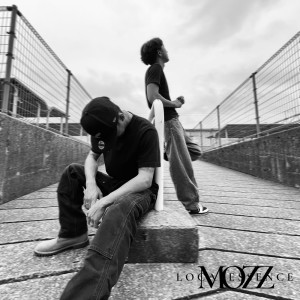 Dengarkan 1人じゃない lagu dari Mozz dengan lirik
