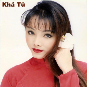 Dengarkan lagu Anh Về Với Em nyanyian Khả Tú dengan lirik