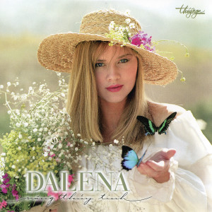 ดาวน์โหลดและฟังเพลง Tan Vỡ พร้อมเนื้อเพลงจาก Dalena