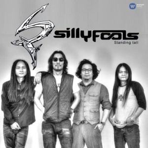 Silly Fools的專輯Standing Tall