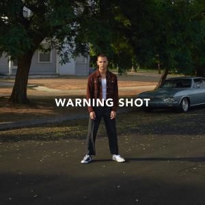 ดาวน์โหลดและฟังเพลง Warning Shot พร้อมเนื้อเพลงจาก Jordan Tariff