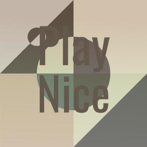 Dengarkan lagu Fantastic Springtime nyanyian Merarí dengan lirik