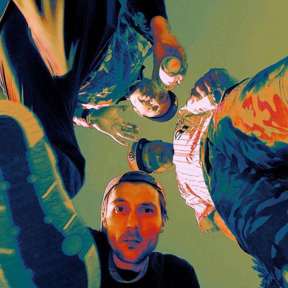 Seamless (feat. Waye$ky & zAHzu) (Explicit)