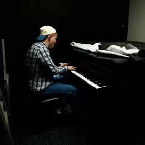 default playlist img