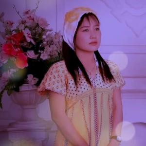 收聽poe karen的En Paw Khlane歌詞歌曲