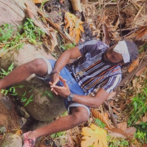 ดาวน์โหลดและฟังเพลง I Don't Know พร้อมเนื้อเพลงจาก Reemus K