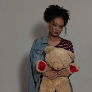 收聽Tamara Grace的Teddy Bear歌詞歌曲