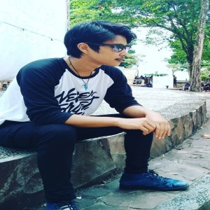 Listen to Herosita song with lyrics from Hero Guitarist