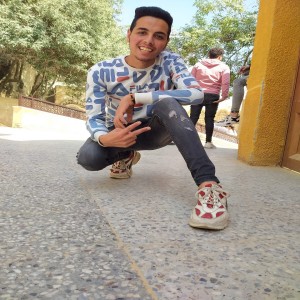 Listen to ست البنات song with lyrics from Peter Blue