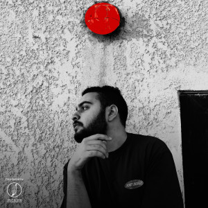 Listen to Talat Fe Sabt (Explicit) song with lyrics from Amir Nashaat