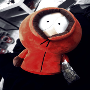 收聽Oliverandes的Escuchando voces (Explicit)歌詞歌曲