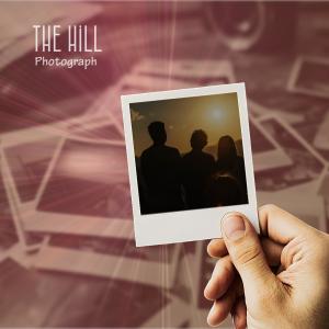 ดาวน์โหลดและฟังเพลง Photograph พร้อมเนื้อเพลงจาก The Hill